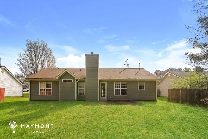 45 Canterbury Dr - Photo 3 of 3