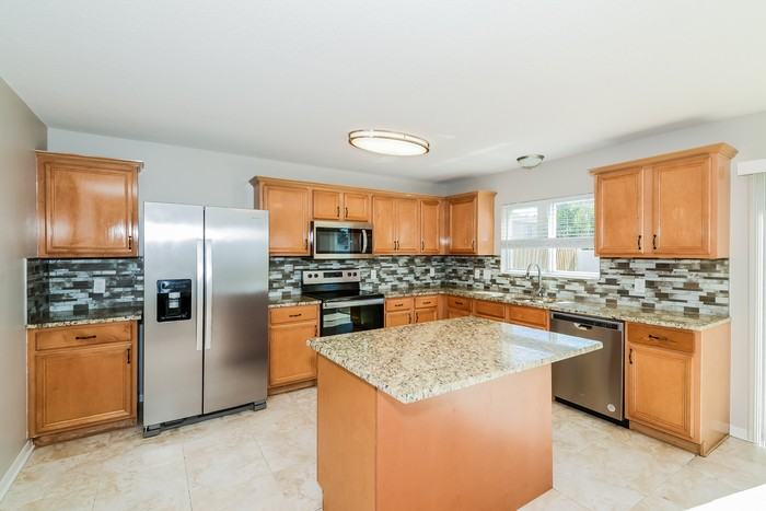 13605 Botany Bay Ct - Photo 6 of 17