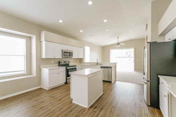 11011 Silver Dancer Dr - Photo 5 of 20