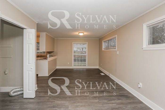 220 Melbourne Rd - Photo 7 of 15