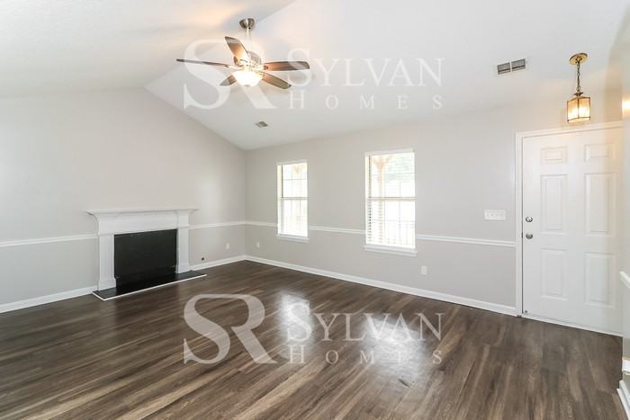 3002 Garland Dr Sw - Photo 4 of 17