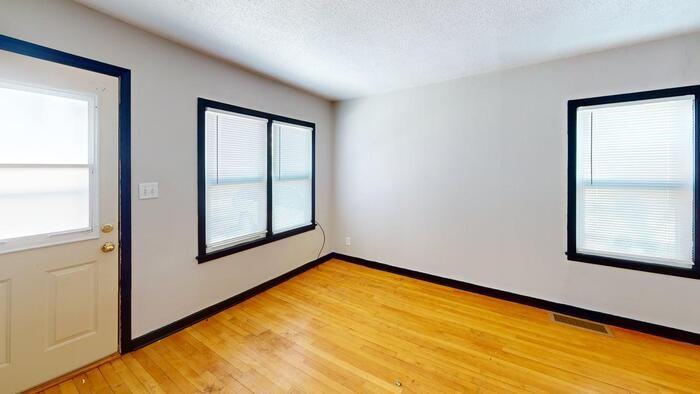 411 N 12th St - Photo 4 of 10