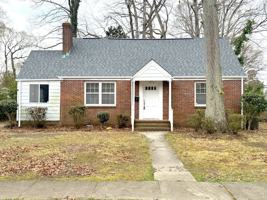 featured image of 1313 Frank St