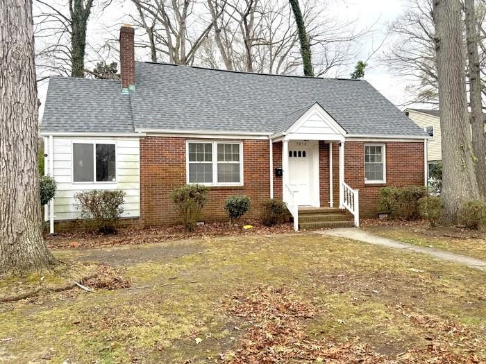 1313 Frank St - Photo 2 of 29