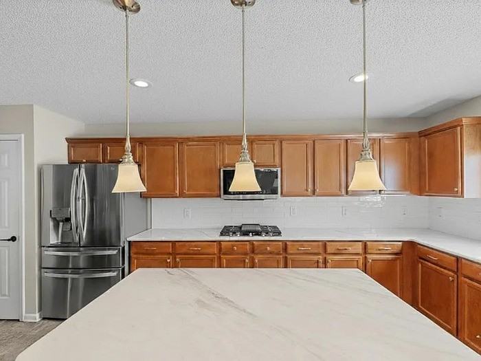 8911 Elizabeth Bennet Pl - Photo 3 of 19