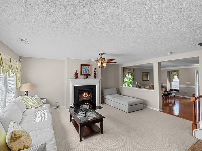 8911 Elizabeth Bennet Pl - Photo 5 of 19