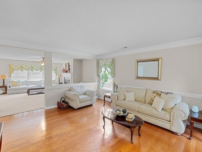 8911 Elizabeth Bennet Pl - Photo 7 of 19