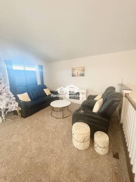 4634 9th St Ne - Photo 2 of 16