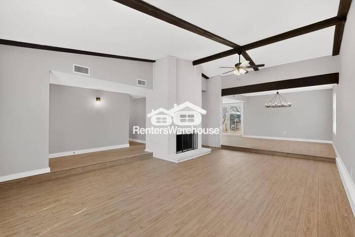 2605 Royal Oaks Dr - Photo 7 of 36