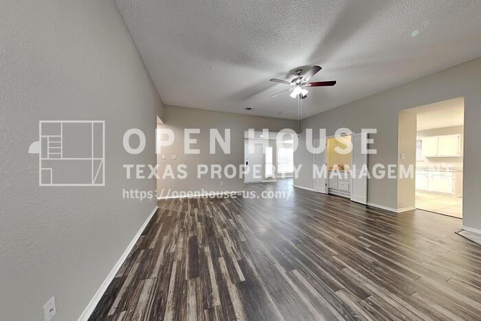 1327 E Branch Hollow Dr - Photo 4 of 20