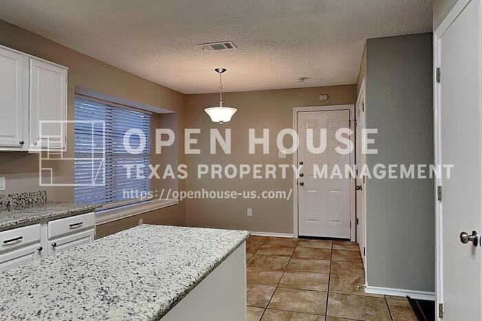 1327 E Branch Hollow Dr - Photo 7 of 20