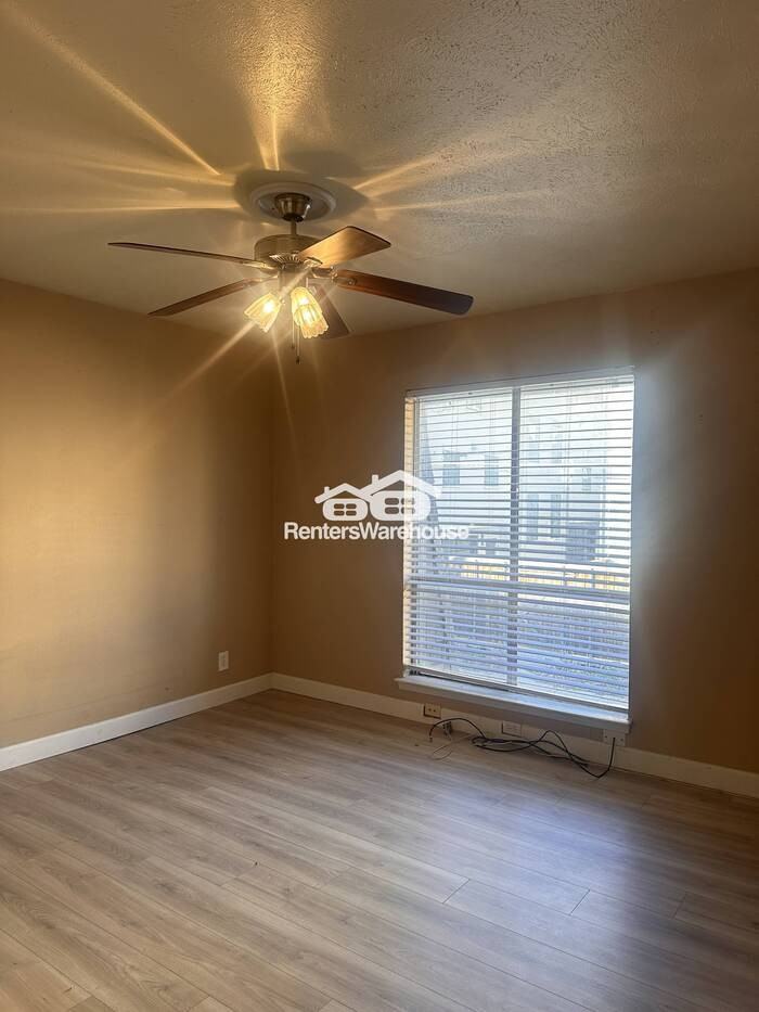 4112 Bowser Ave #205 - Photo 6 of 11