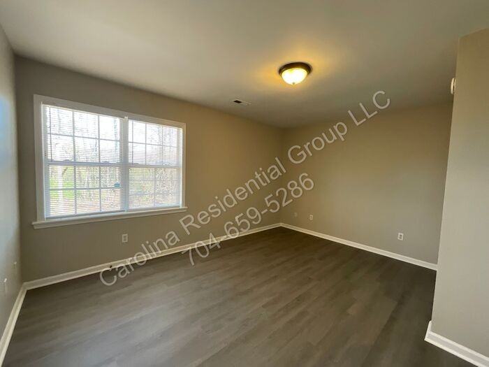 113 Ridge Ave #B - Photo 7 of 10