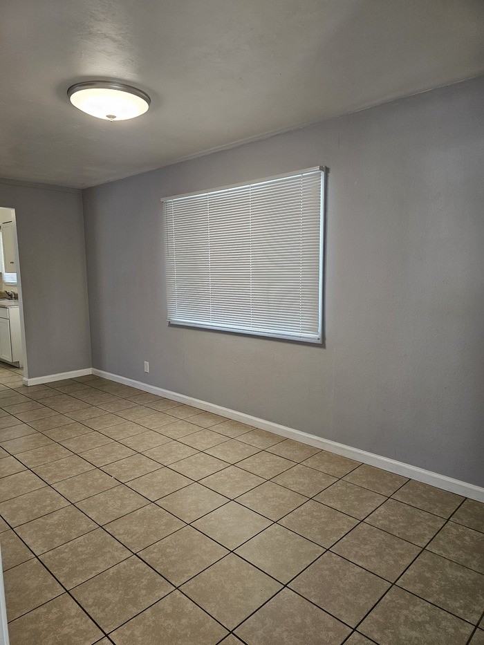 739 W Padre Kino Dr - Photo 5 of 17