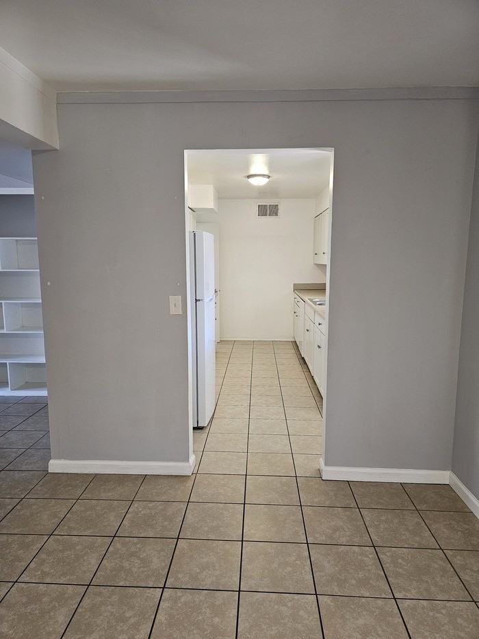 739 W Padre Kino Dr - Photo 6 of 17