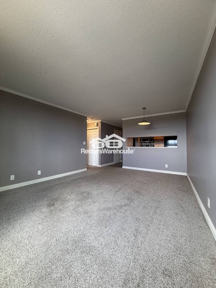 1181 Edgcumbe Rd #404 - Photo 5 of 14