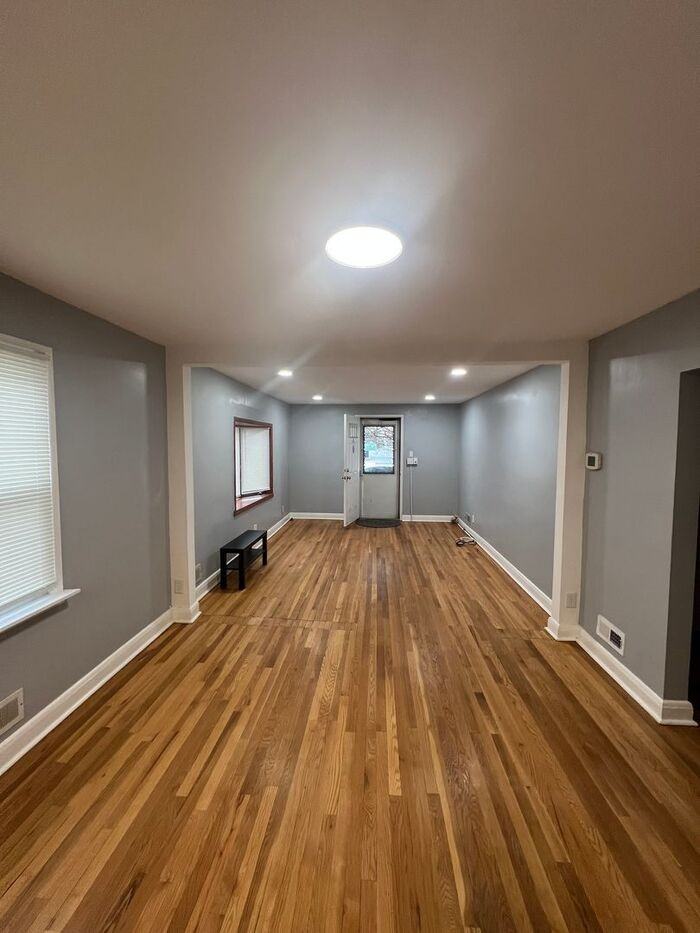 2500 Linwood Rd - Photo 6 of 25