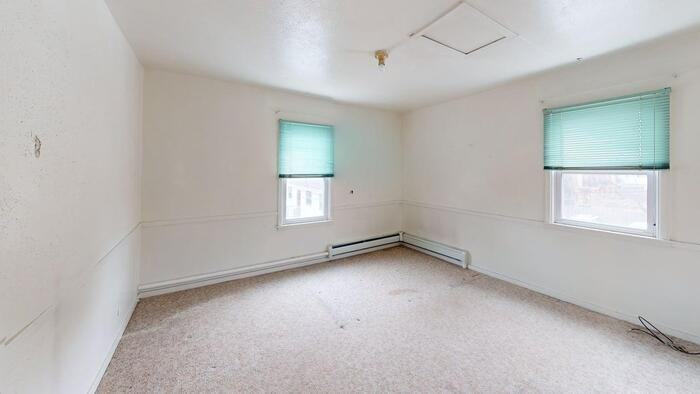 1119 E Thayer Ave #6 - Photo 4 of 8