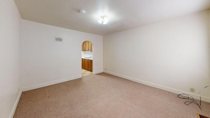 1508 E Thayer Ave #1 - Photo 6 of 7