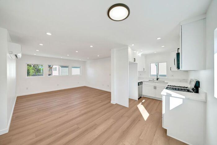 8322 Wyngate St #8322 - Photo 5 of 26