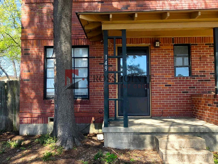 149 Hubbard Dr - Photo 2 of 13