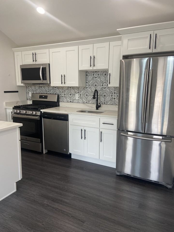 40 Grove St #3 - Photo 2 of 12