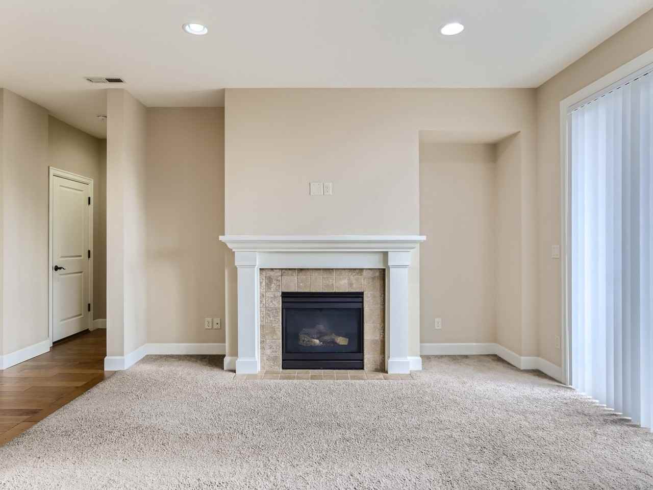 6102 Nw 170th Ave #1 - Photo 7 of 29