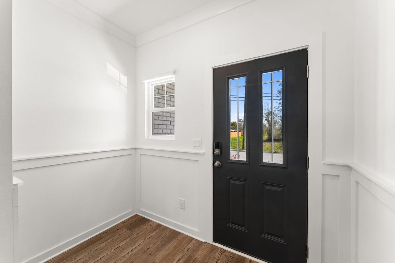 409 N Gay Ave #1 - Photo 2 of 34