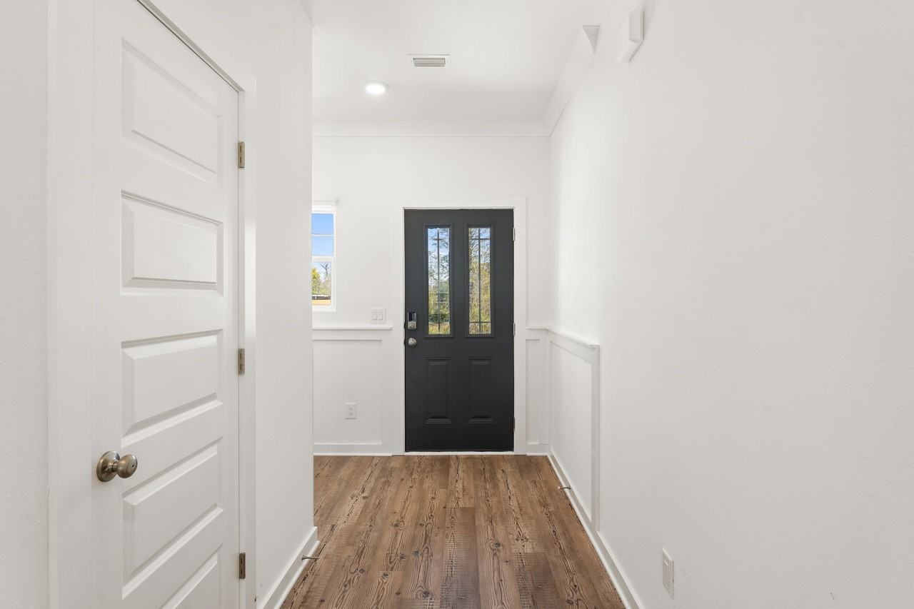 409 N Gay Ave #1 - Photo 3 of 34