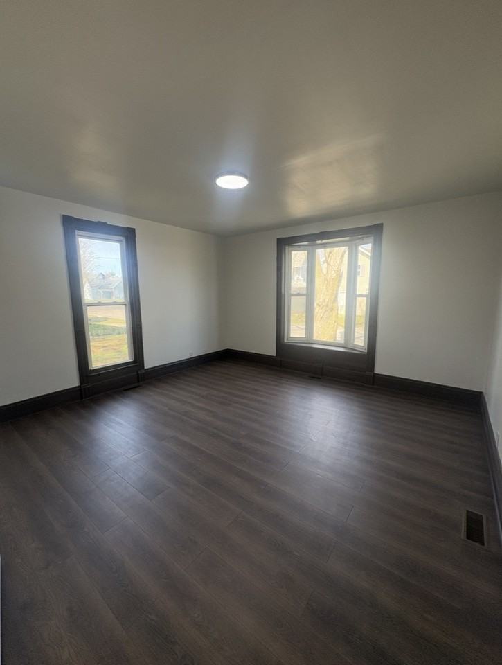 253 W Morrison St #1 - Photo 6 of 7