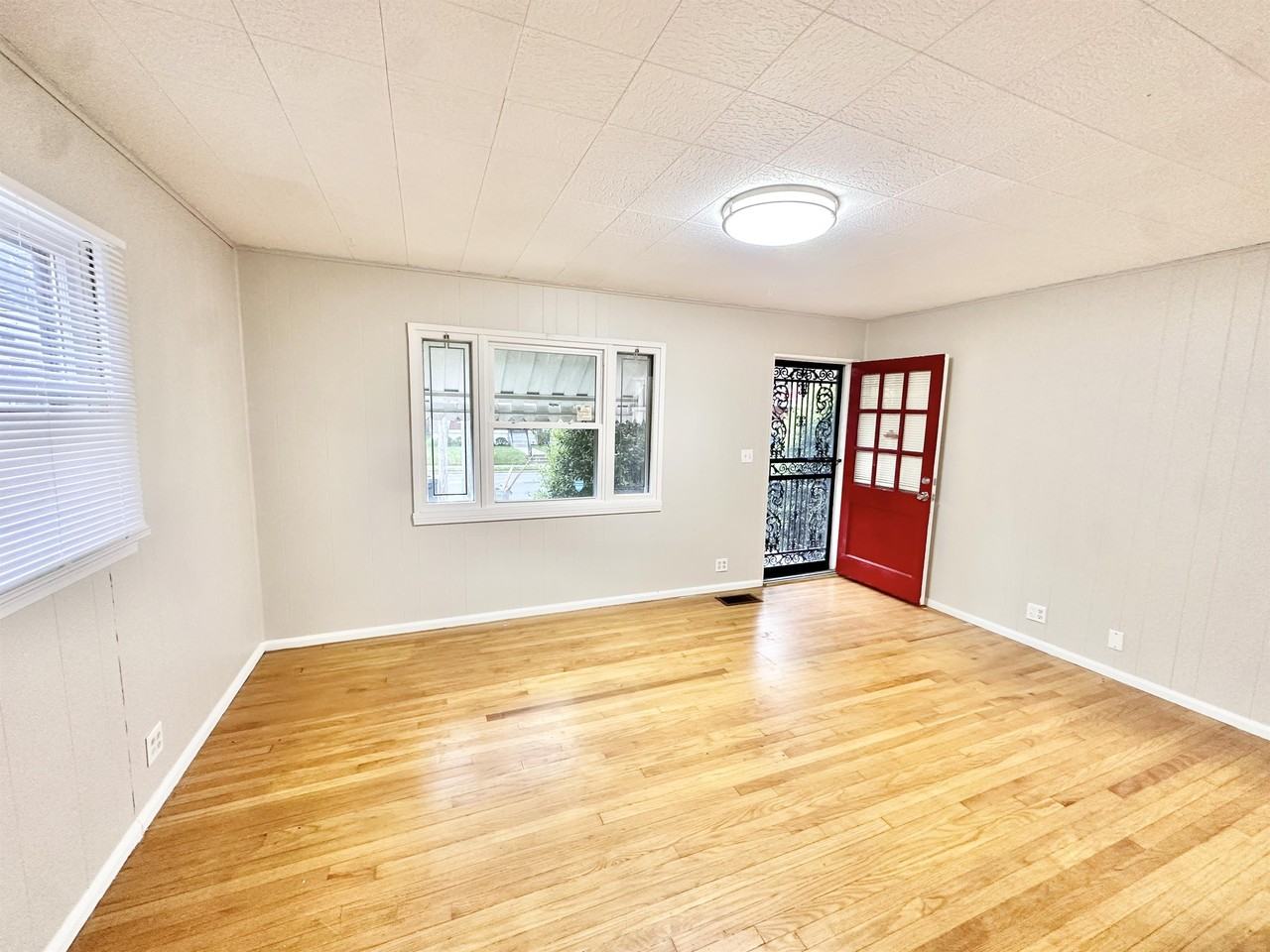 1164 S 41st St #1 - Photo 4 of 11