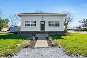 featured image of 406 Sierra Ave