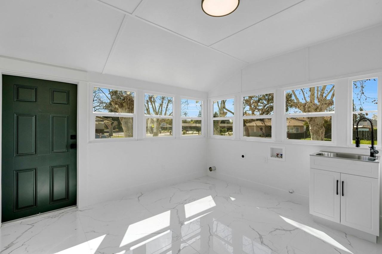 406 Sierra Ave - Photo 4 of 28