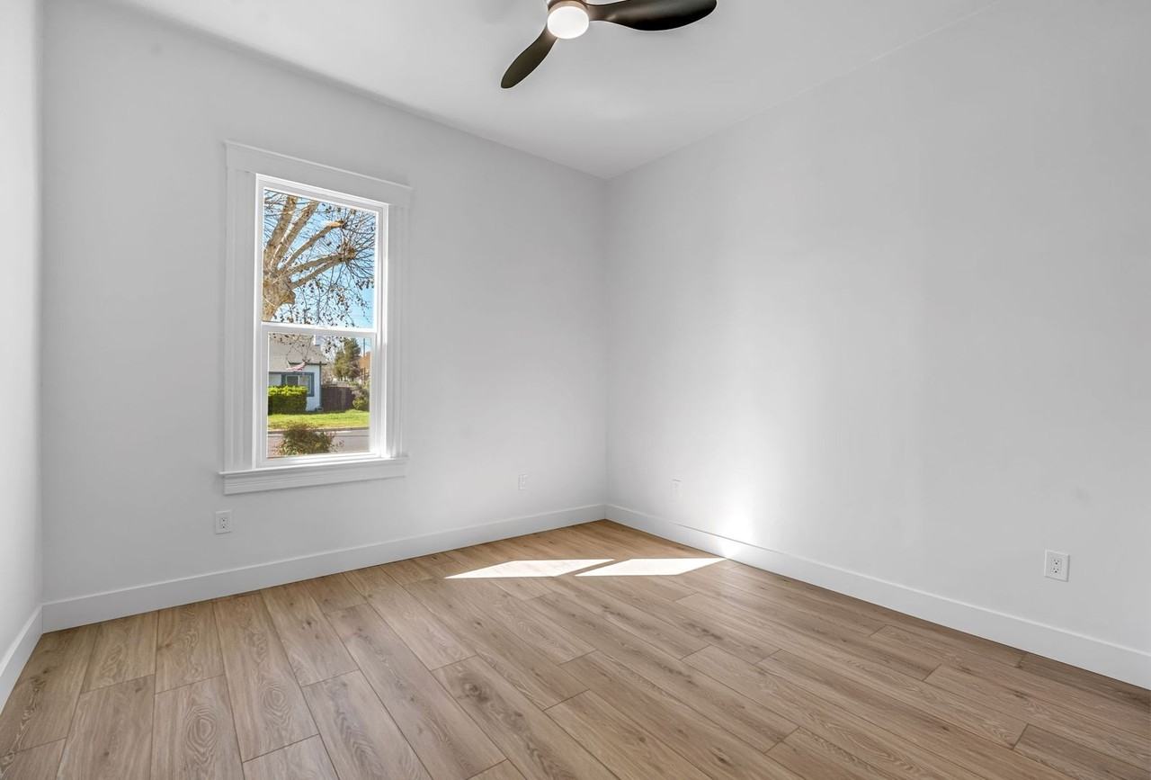 406 Sierra Ave - Photo 6 of 28