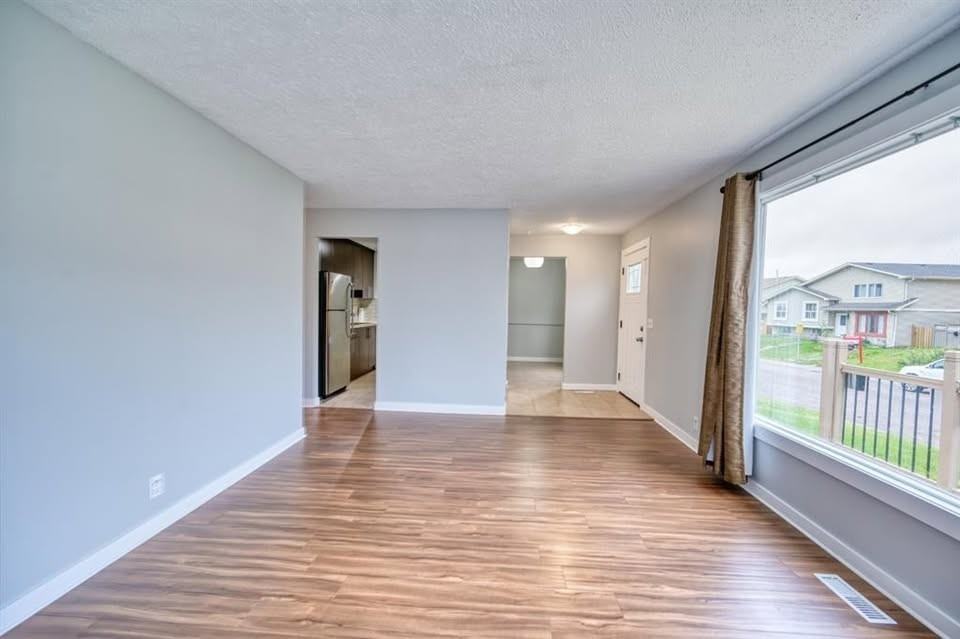 80 Castlebrook Way Ne #1 - Photo 2 of 10