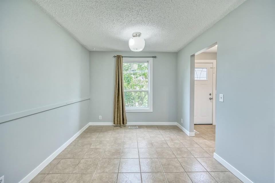 80 Castlebrook Way Ne #1 - Photo 4 of 10