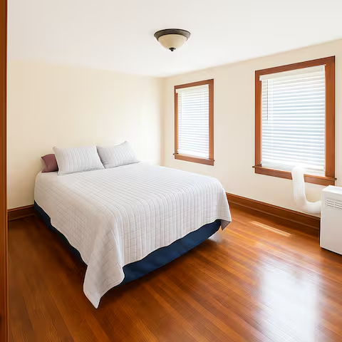 532 W Ravenwood Ave #1 - Photo 5 of 9