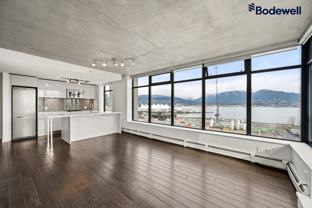 128 Cordova St W - Photo 1 of 1