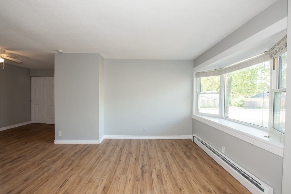 98 Wright St - Photo 3 of 14