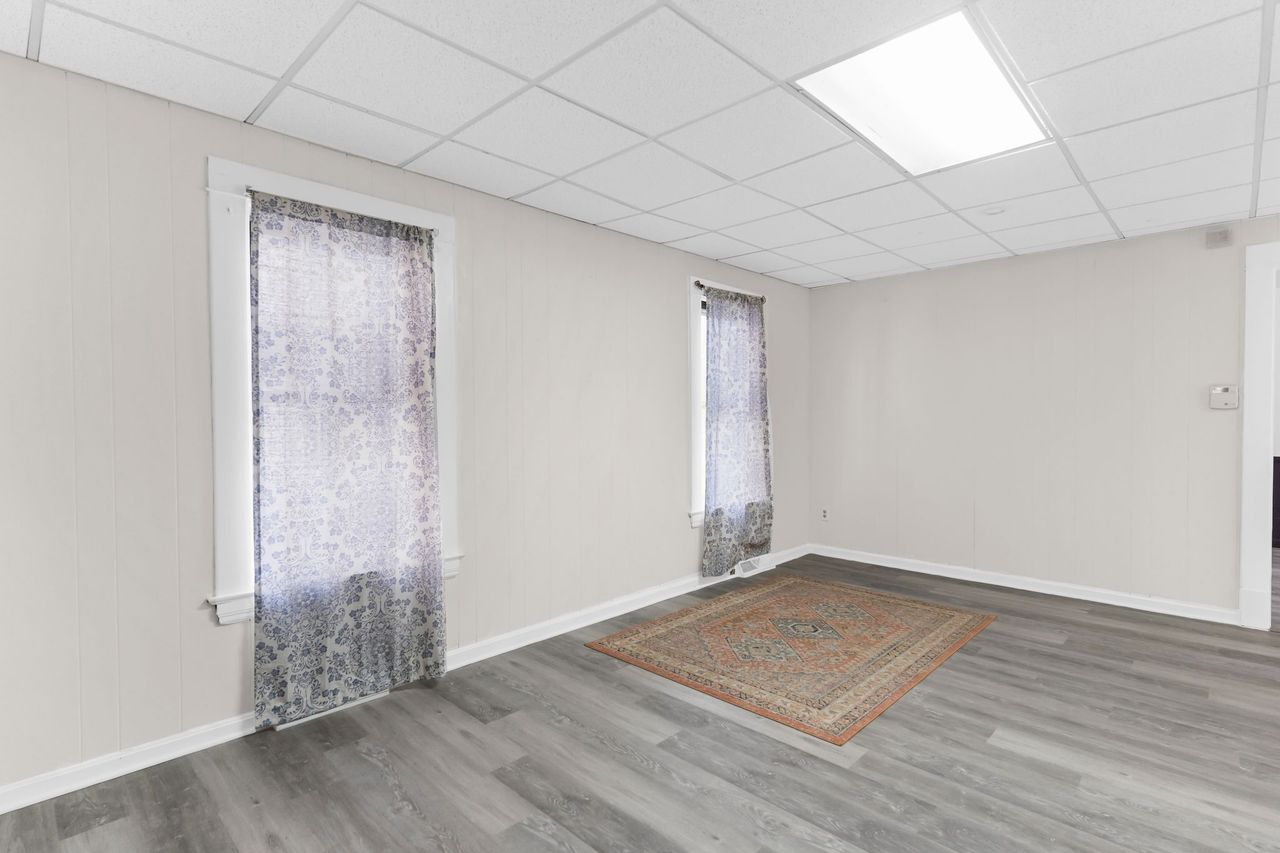 826 Michigan Ave #1 - Photo 5 of 16