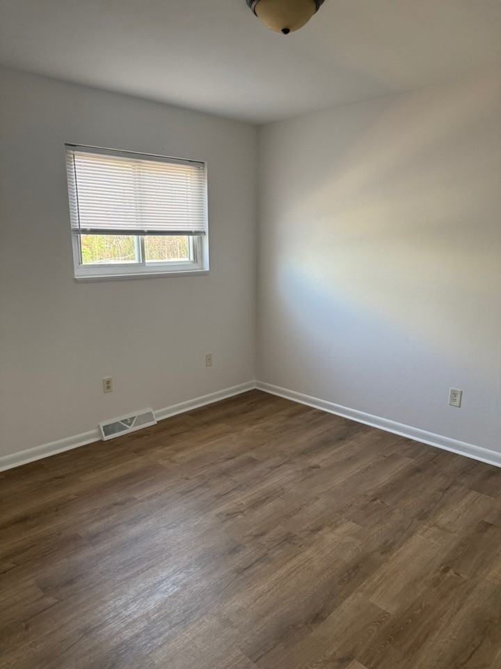 603 2nd St #TH6 - Photo 6 of 13