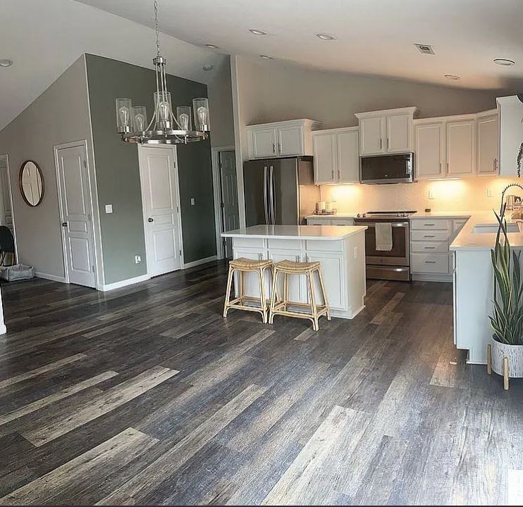 1843 W 25th Ct #1 - Photo 3 of 19