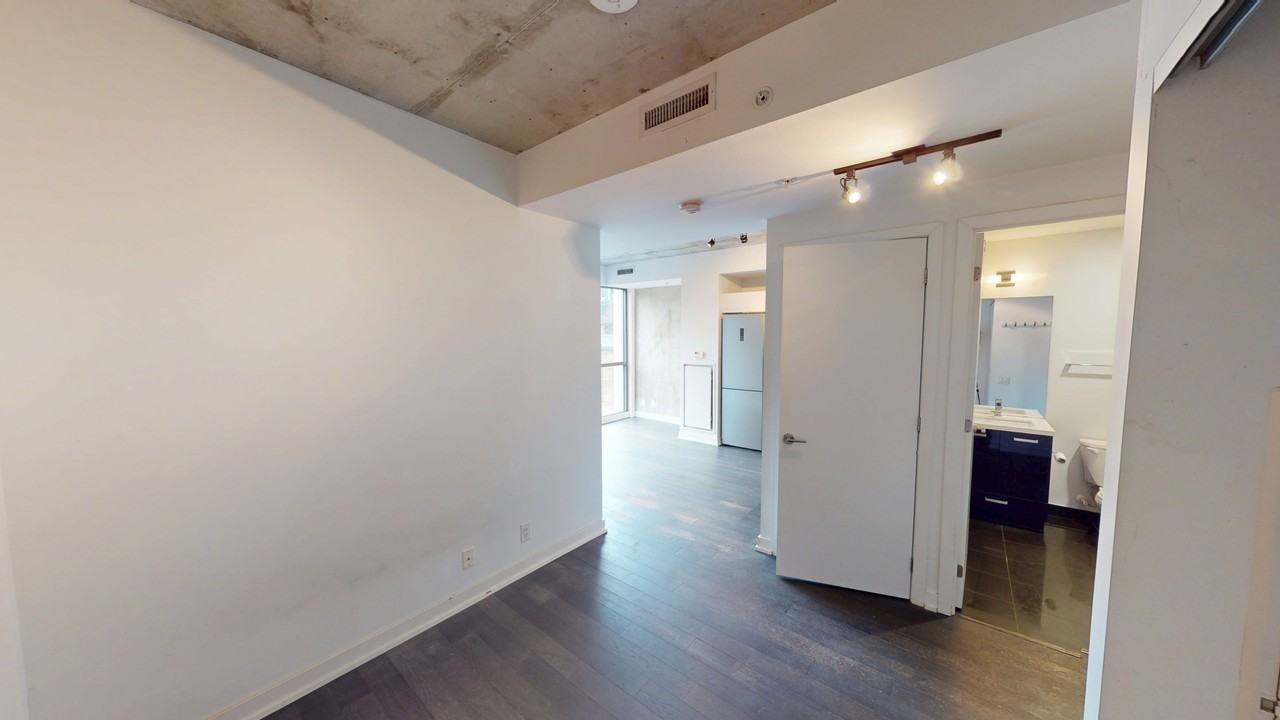 BRANT PARK LOFTS - Photo 4 of 26