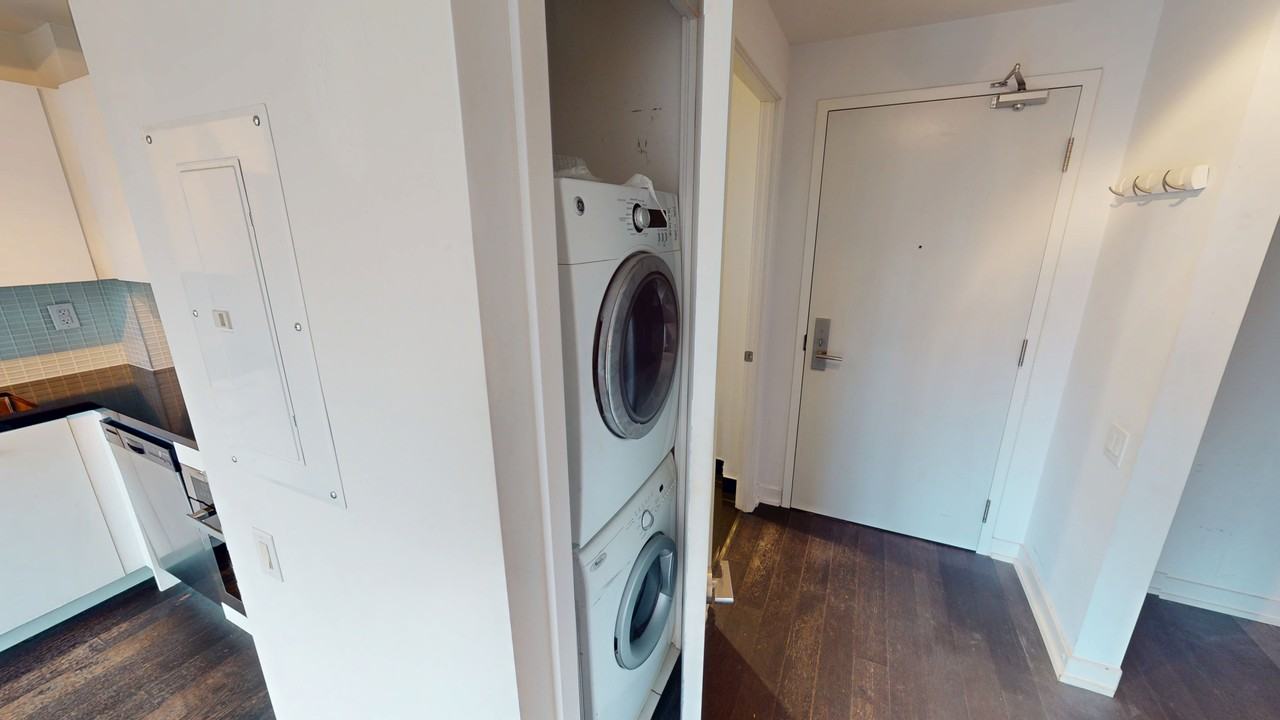 BRANT PARK LOFTS - Photo 6 of 26