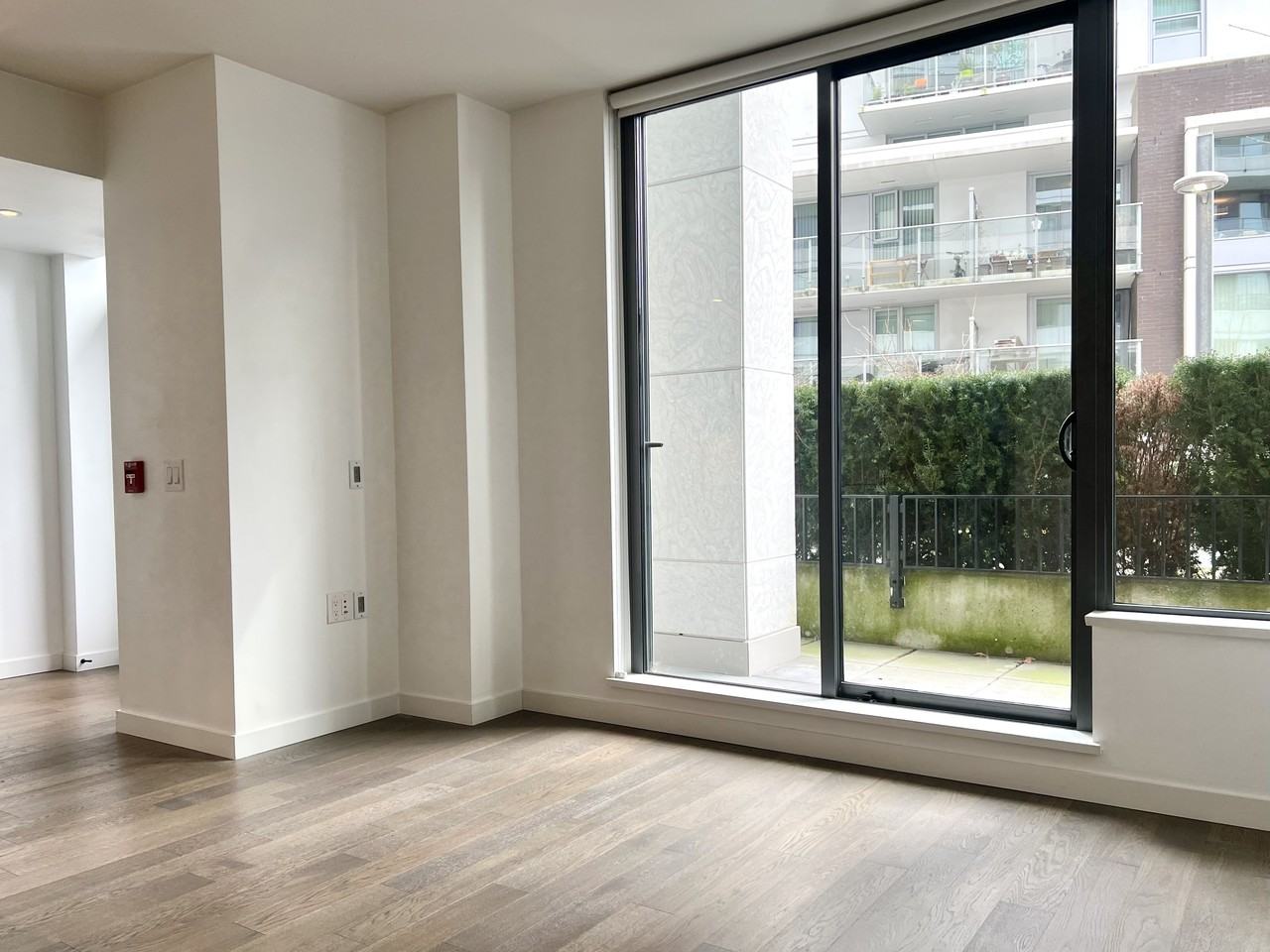 1692 Pullman Porter Street - Photo 4 of 24