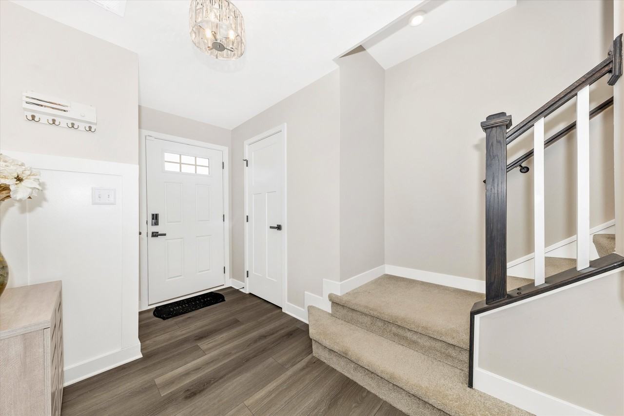 166 Drydock Way #1 - Photo 2 of 21