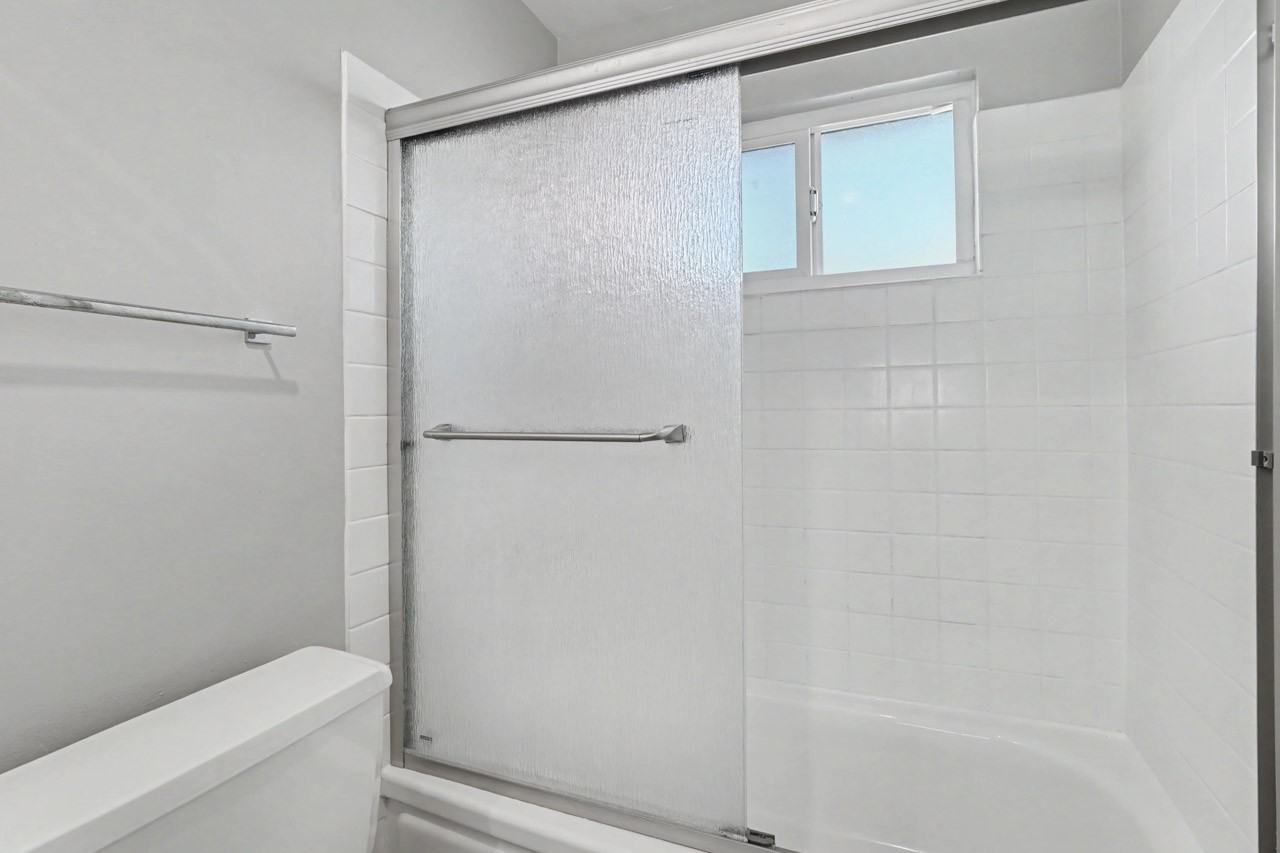 1475 Ontario Lane - BUnit B #B - Photo 2 of 50