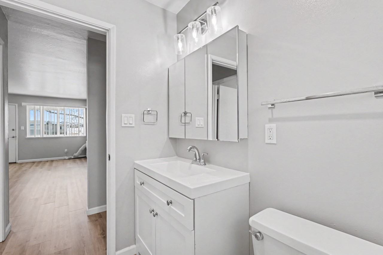 1475 Ontario Lane - BUnit B #B - Photo 7 of 50