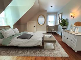 920 College St #3B - Photo 1 of 1