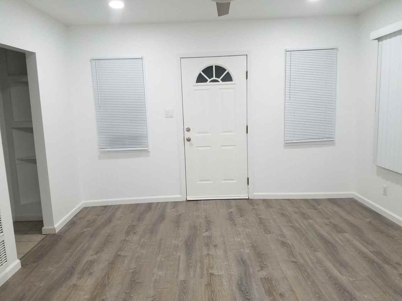 28th St Apartments - Photo 4 of 23